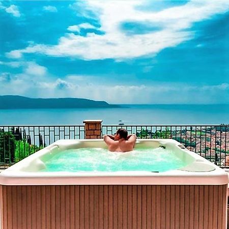 Residence Virgilio Тосколано Мадерно Екстериор снимка